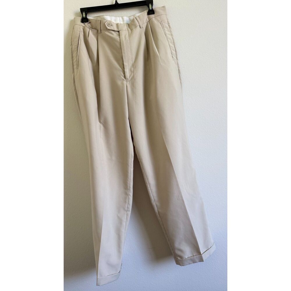 Greg Norman Mens Golf Pants 38x30 Beige Pleated Shark Logo Vintage Style